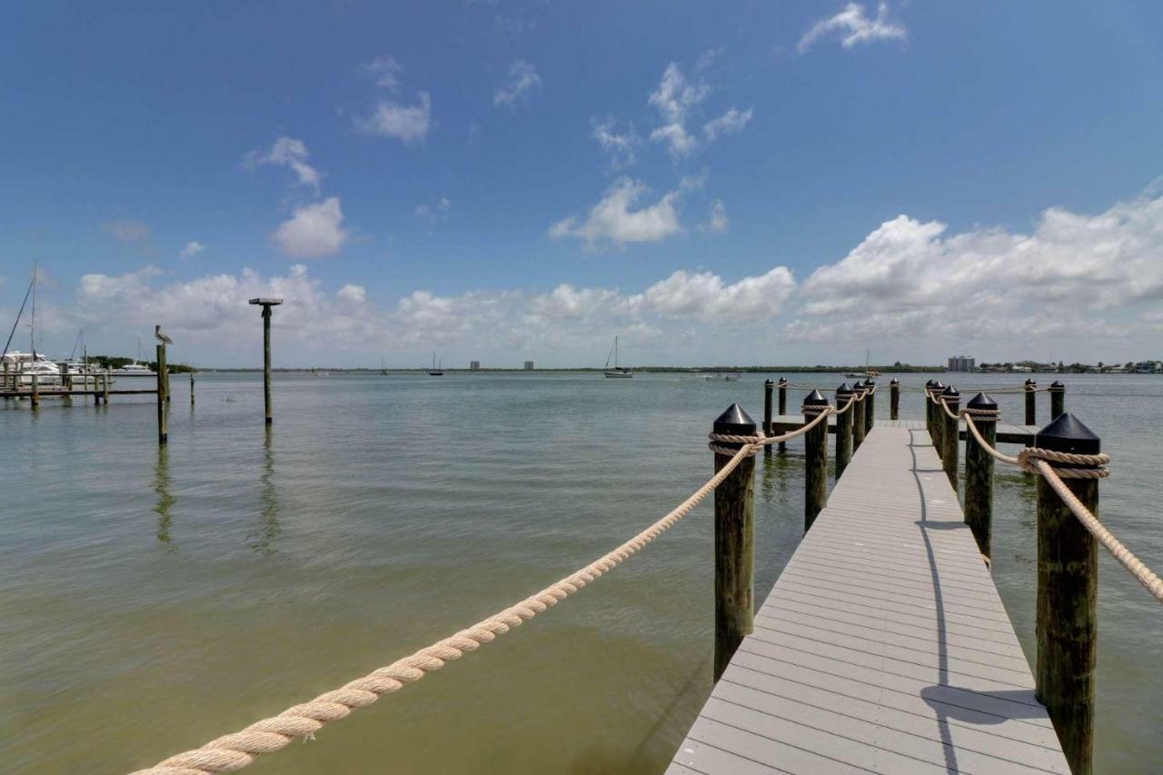 Estero Island Apartment With Boat Dock Fort Myers Beach Εξωτερικό φωτογραφία