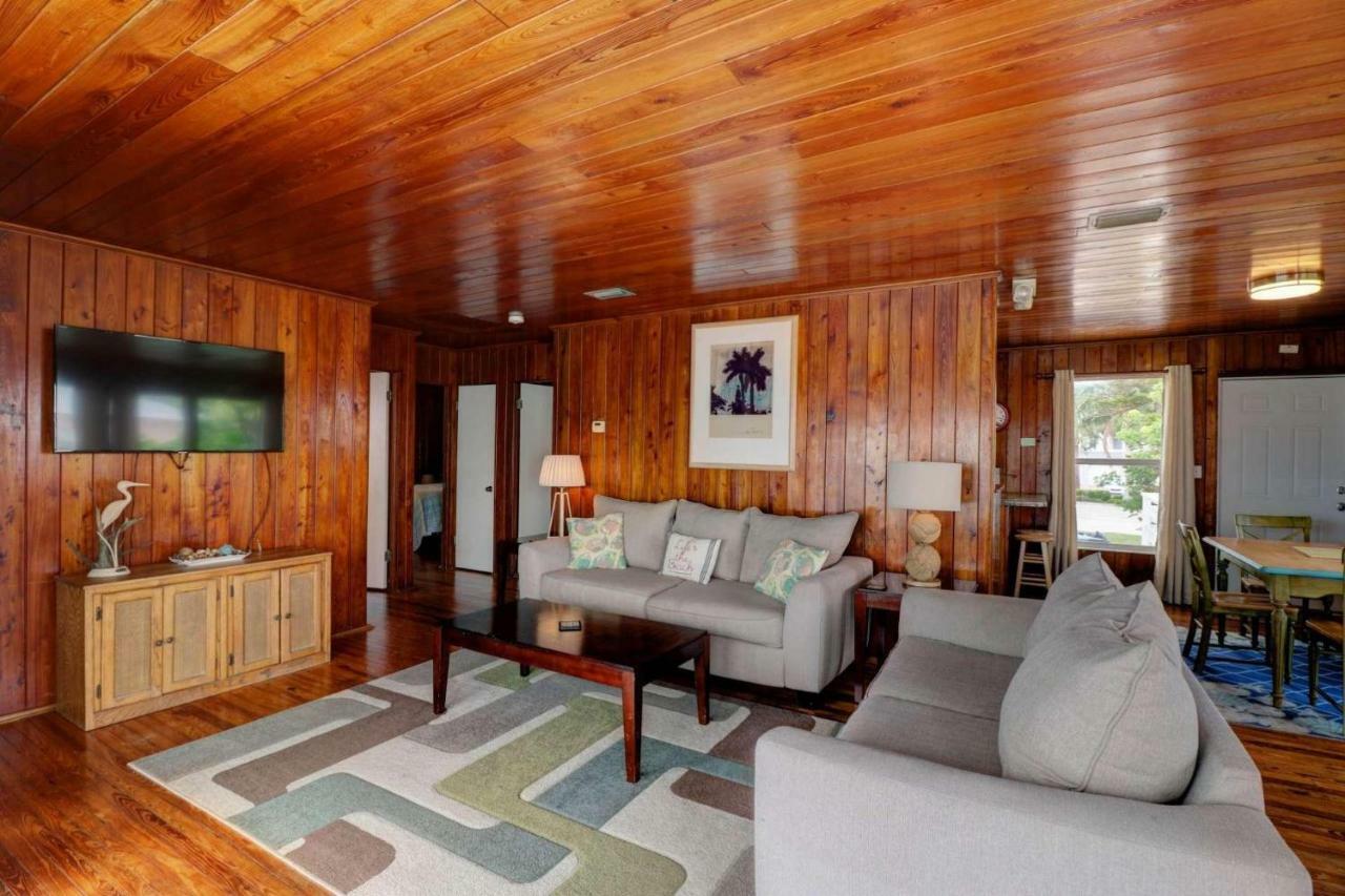 Estero Island Apartment With Boat Dock Fort Myers Beach Εξωτερικό φωτογραφία