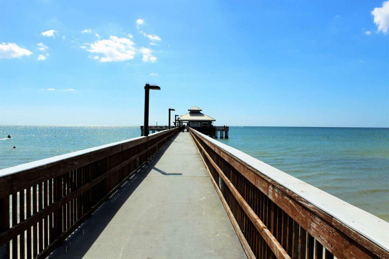 Estero Island Apartment With Boat Dock Fort Myers Beach Εξωτερικό φωτογραφία