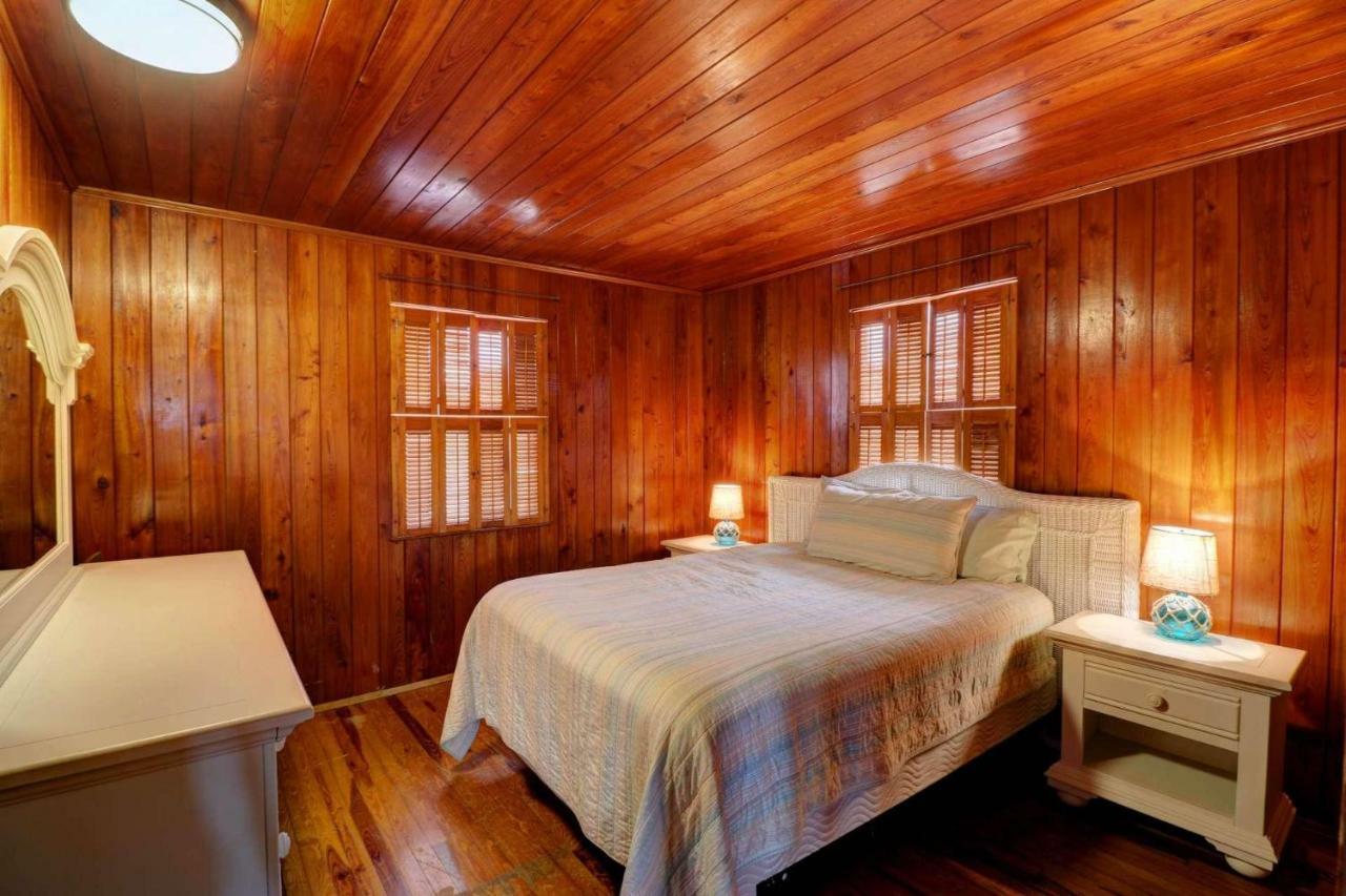 Estero Island Apartment With Boat Dock Fort Myers Beach Εξωτερικό φωτογραφία