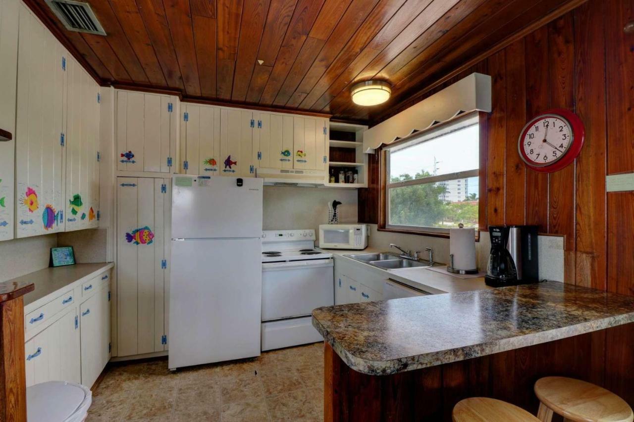 Estero Island Apartment With Boat Dock Fort Myers Beach Εξωτερικό φωτογραφία